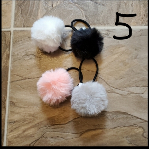 Various hair accessories - Picture 7 of 12